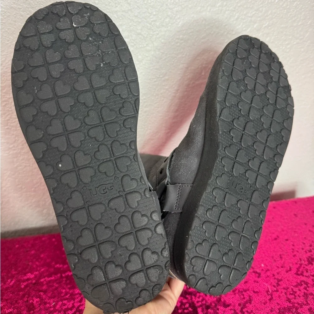 UGG 🩶 Light Charcoal Fur Boots with Ankle Strap, Heart Accent (Size 5)